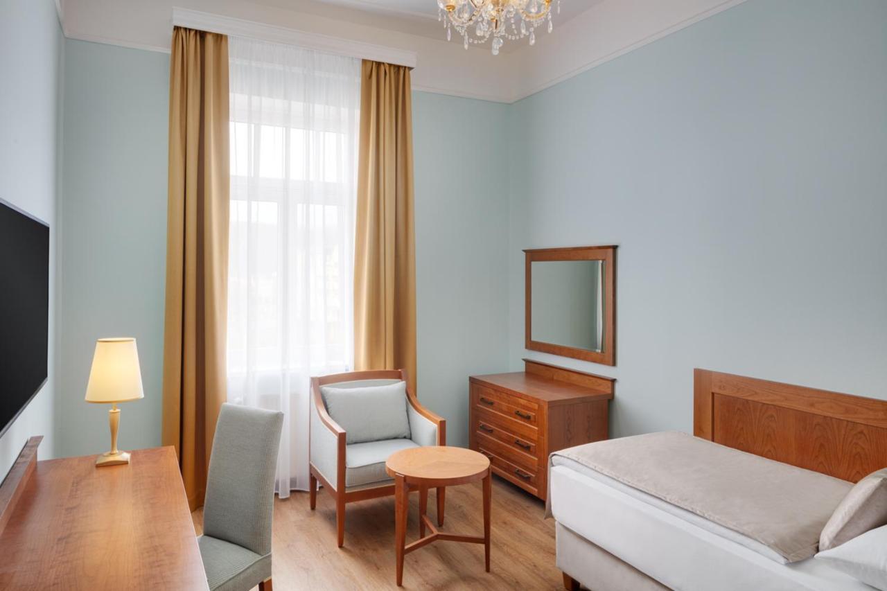 Ensana Hvezda - Imperial - Neapol Hotel Marianske Lazne Exterior photo
